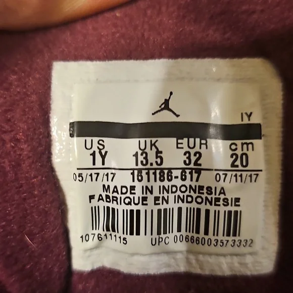 Nike Air Jordan Bordeaux Retro Youth Suede Shoes - Picture 7 of 8